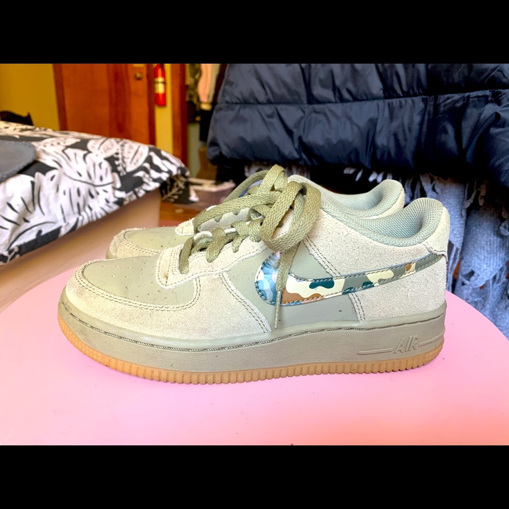 Nike AF1 Air Force 1 Army Green